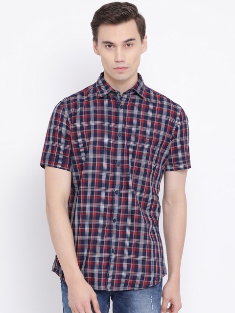 Crimsoune Club Men Blue & White Slim Fit Checked Casual Shirt