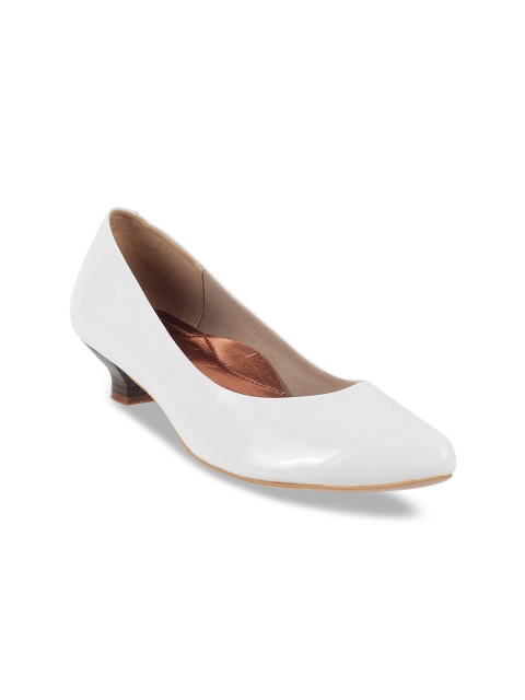 Mochi Women White Solid Pumps