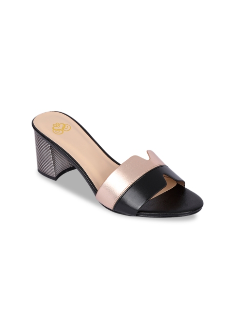 Sole To Soul Women Black & Pink Colourblocked Heels