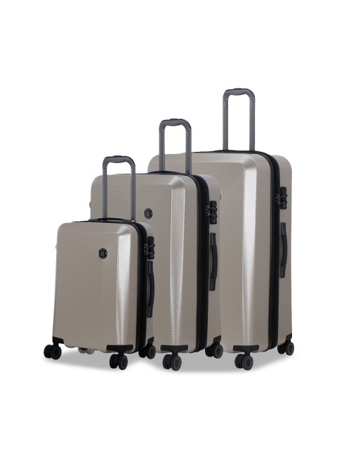 IT luggage Unisex Set of 3 Grey Textured Hard-Sided Expandable Confide Trolley Suitcases
IT luggage Unisex Set of 3 Grey Textured Hard-Sided Expandable Confide Trolley Suitcases