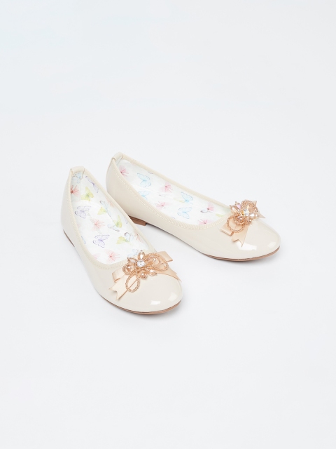Fame Forever by Lifestyle Girls Beige Solid Ballerinas
