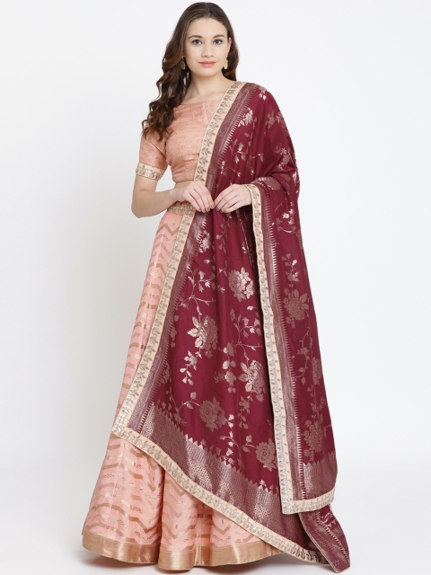 Koskii Peach-Coloured & Maroon Woven Design Semi-Stitched Lehenga & Blouse with Dupatta
Koskii Peach-Coloured & Maroon Woven Design Semi-Stitched Lehenga & Blouse with Dupatta