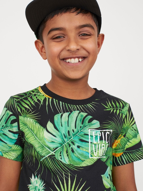 H&M Boys Black & Green Printed T-shirt