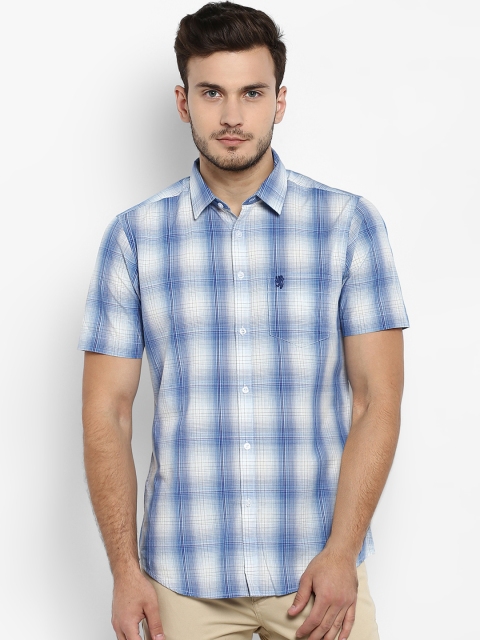 Red Tape Men Blue & White Regular Fit Checked Casual Shirt