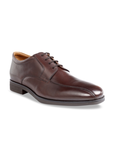 one8 Select BY VIRAT KOHLI Men Brown Solid Achiever Full Grain Lined Leather Formal Derbys
one8 Select BY VIRAT KOHLI Men Brown Solid Achiever Full Grain Lined Leather Formal Derbys