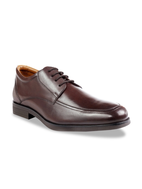 one8 Select BY VIRAT KOHLI Men Brown Solid Achiever Full Grain Leather Formal Derbys
one8 Select BY VIRAT KOHLI Men Brown Solid Achiever Full Grain Leather Formal Derbys