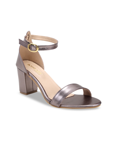 SCENTRA Women Grey Solid Sandals