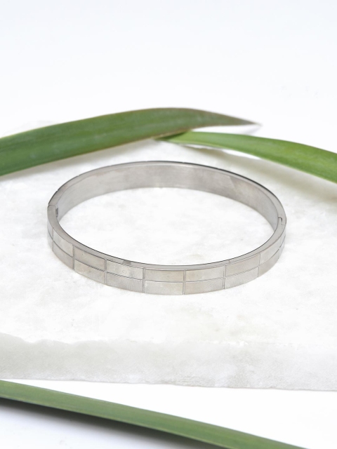 Tistabene Men Silver-Plated Alloy Bangle-Style Bracelet