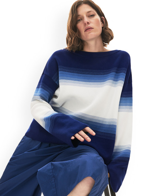 Lacoste Women Navy Blue & White Colourblocked Organic Cotton Pullover Sweater
Lacoste Women Navy Blue & White Colourblocked Organic Cotton Pullover Sweater
