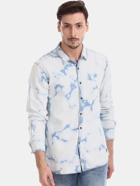 Flying Machine Men Blue & White Regular Fit Faded Casual Shirt