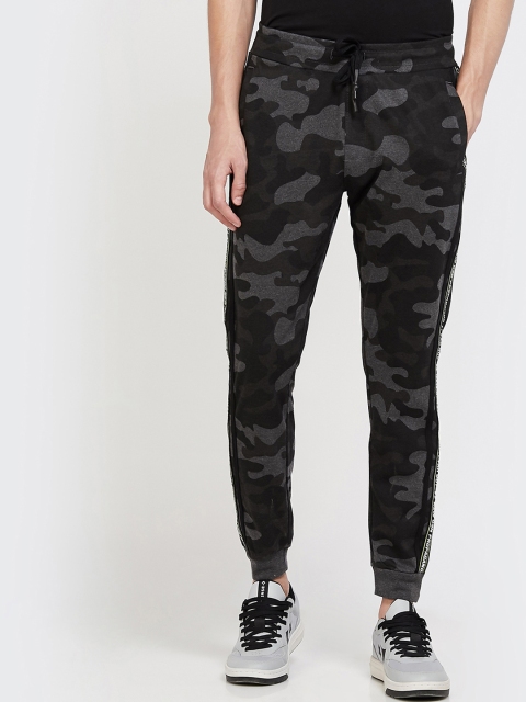 Forca Men Grey Camouflauge Printed Slim-Fit Joggers