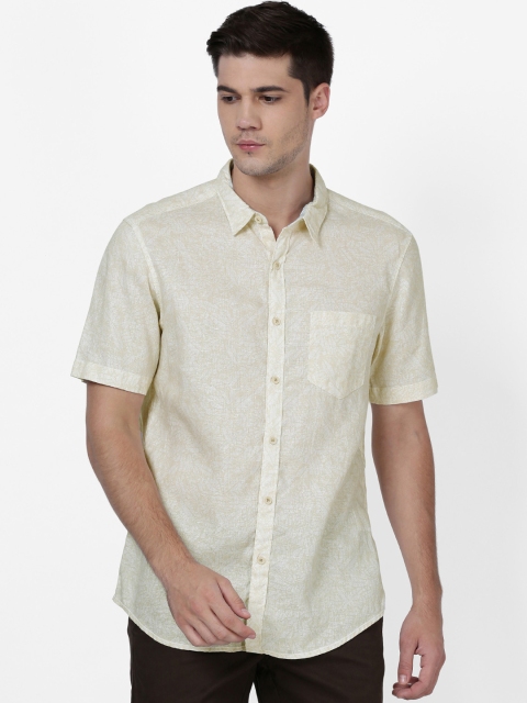 t-base Men Beige Regular Fit Printed Casual Shirt