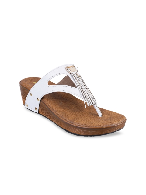 Metro Women White Solid Heels