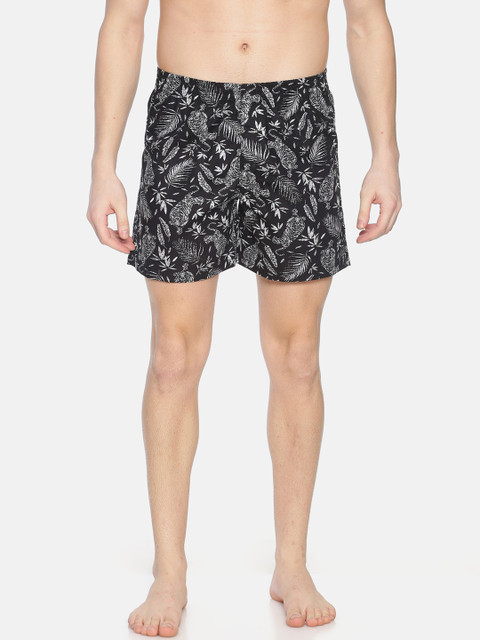 Bene Kleed Men Black & White Anti-Bacterial Printed Pure Cotton Boxers BOMBS02SC04L34-3264
Bene Kleed Men Black & White Anti-Bacterial Printed Pure Cotton Boxers BOMBS02SC04L34-3264