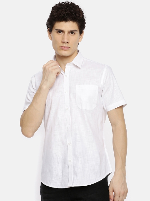 Chennis Men White Slim Fit Solid Casual Shirt