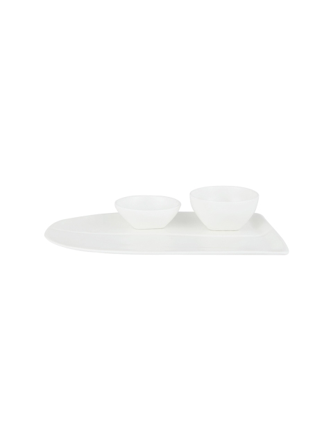 HomeTown White Solid Banana Leaf Platter With 2 Bowls