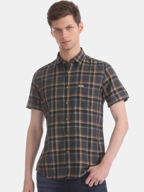 U.S. Polo Assn. Men Grey Regular Fit Checked Casual Shirt