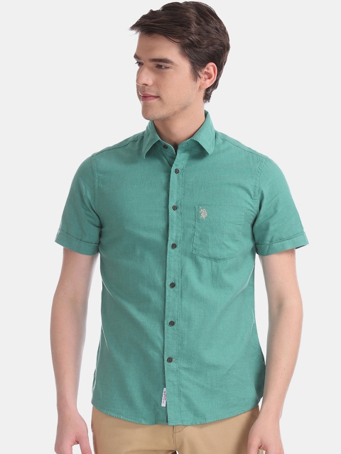 U.S. Polo Assn. Men Green Regular Fit Solid Casual Shirt