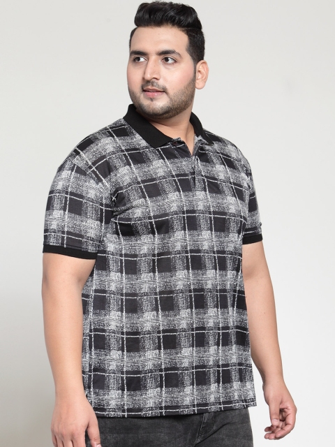 plusS Men Black & White Checked Polo Collar T-shirt