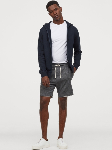 H&M Men Grey Solid Sweatshirt Shorts Regular Fit