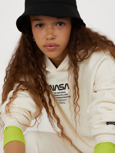 H&M Women White & Grey Printed Hoodie