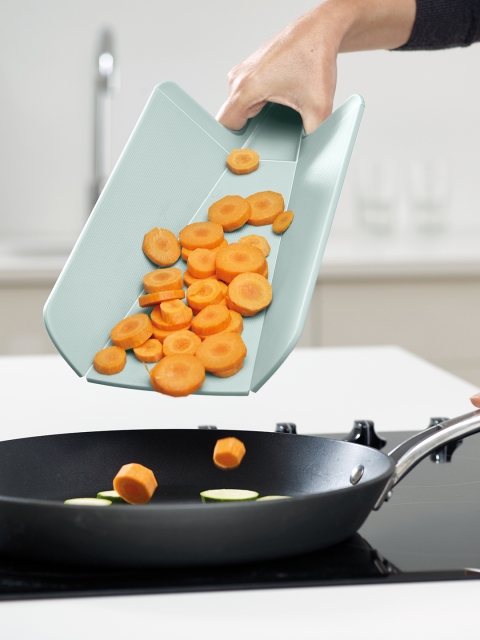 Joseph Joseph Grey Chop2Pot Folding Chopping Board