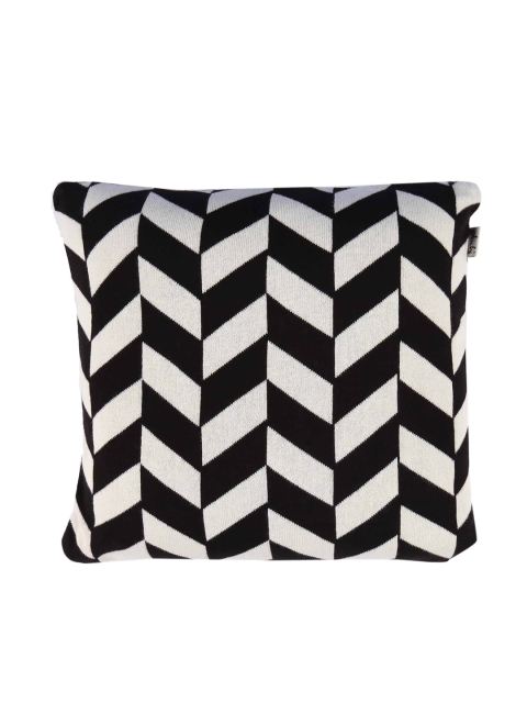 Pluchi White Single Geometric Square Cushion Cover