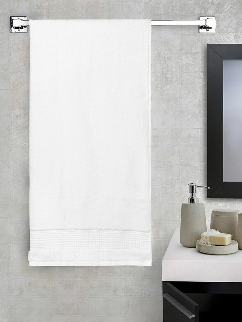 SPACES Unisex White Solid 580 GSM Bath Towel