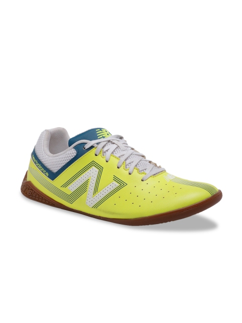New Balance Men Green MSASTIFC Football Shoes