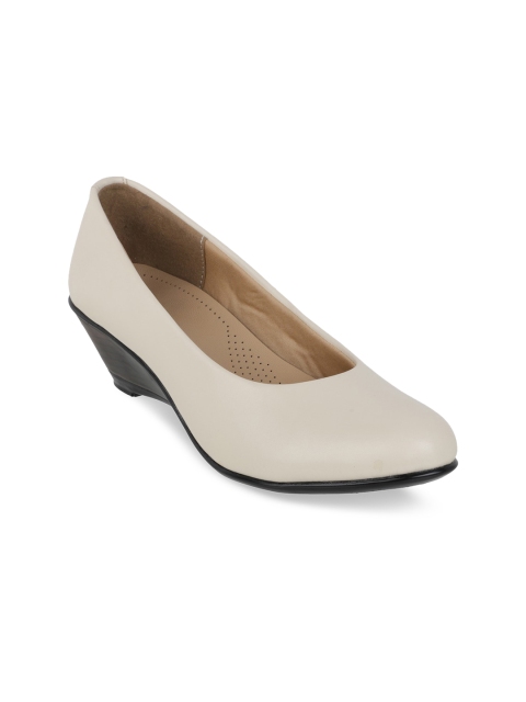 Vardhra Women Cream-Coloured Solid Pumps