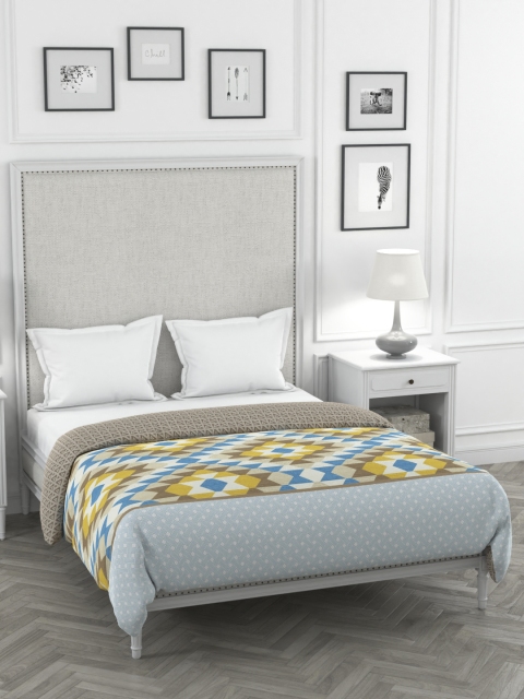 Portico New York Multicoloured Solid Mild Winter 120 GSM Double Bed Comforter, Multi
Portico New York Multicoloured Solid Mild Winter 120 GSM Double Bed Comforter, Multi