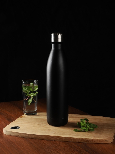 INCRIZMA Black & Silver-Toned Solid Stainless Steel Double Walled Vacuum Insulated Water Bottle 1000 ML
INCRIZMA Black & Silver-Toned Solid Stainless Steel Double Walled Vacuum Insulated Water Bottle 1000 ML