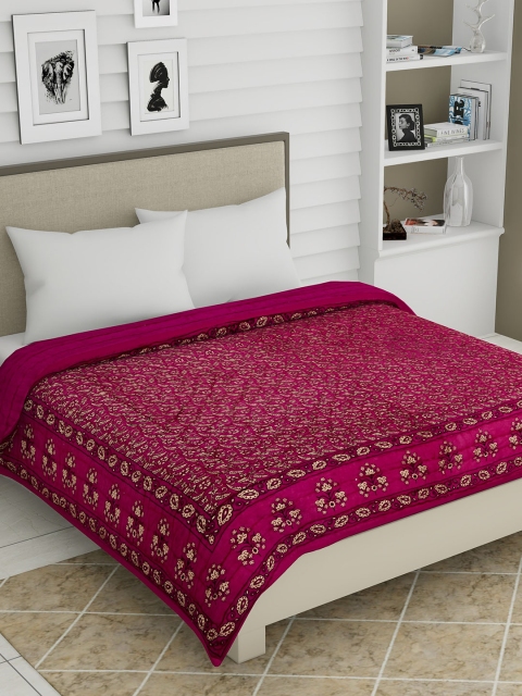 LIVING ROOTS Magenta & Gold-Coloured Ethnic Motifs Mild Winter 233 GSM Double Bed Quilt
LIVING ROOTS Magenta & Gold-Coloured Ethnic Motifs Mild Winter 233 GSM Double Bed Quilt