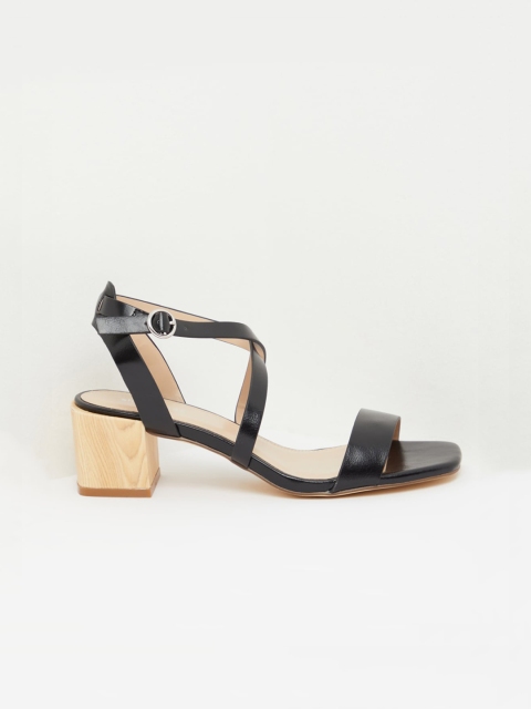 shoexpress Women Black Solid Sandals