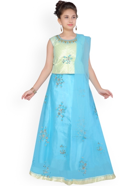 Aarika Girls Off-White & Turquoise Blue Embellished Ready to Wear Lehenga & Blouse with Dupatta
Aarika Girls Off-White & Turquoise Blue Embellished Ready to Wear Lehenga & Blouse with Dupatta