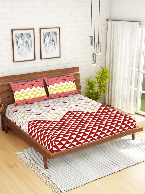 Spaces Atrium Plus Geometric Red 1 King Size Fitted Sheets With 2 Pillow Cover