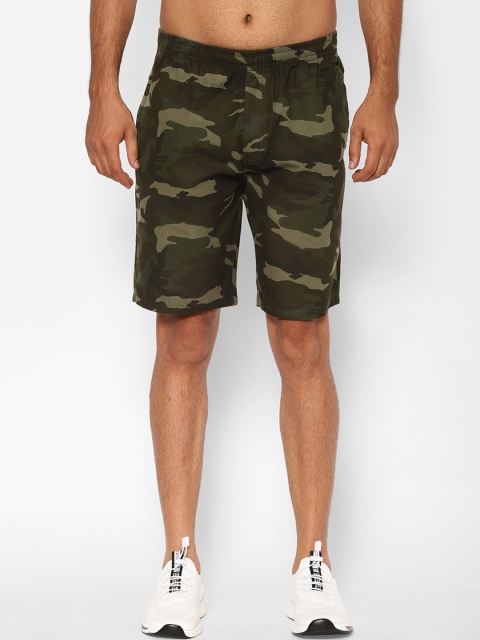 SAPPER Men Green Camouflage Printed Regular Fit Sports Shorts