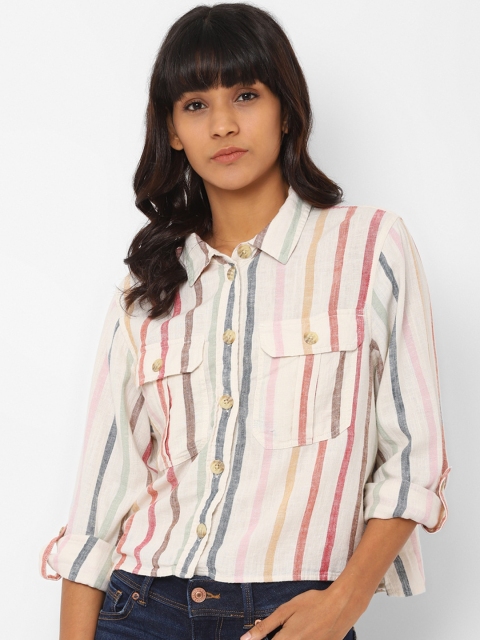AMERICAN EAGLE OUTFITTERS Women Cream-Coloured & Green Regular Fit Striped Casual Shirt
AMERICAN EAGLE OUTFITTERS Women Cream-Coloured & Green Regular Fit Striped Casual Shirt