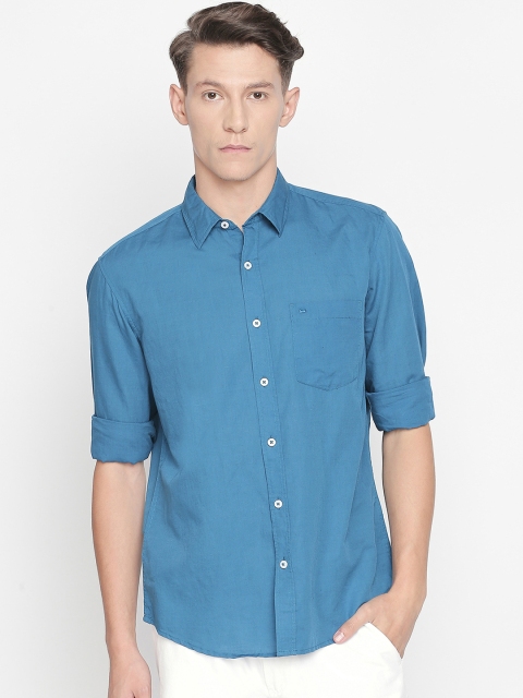 Basics Men Blue Slim Fit Solid Casual Shirt