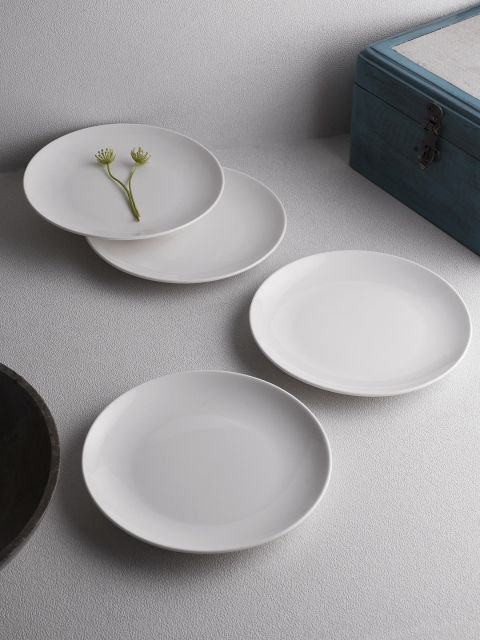 Ariane White Set of 4 Fine Porcelain Classic White Urmi Quater Plates
