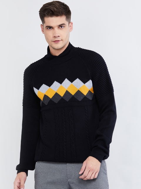 max Men Black Checked Sweater Vest Sweater