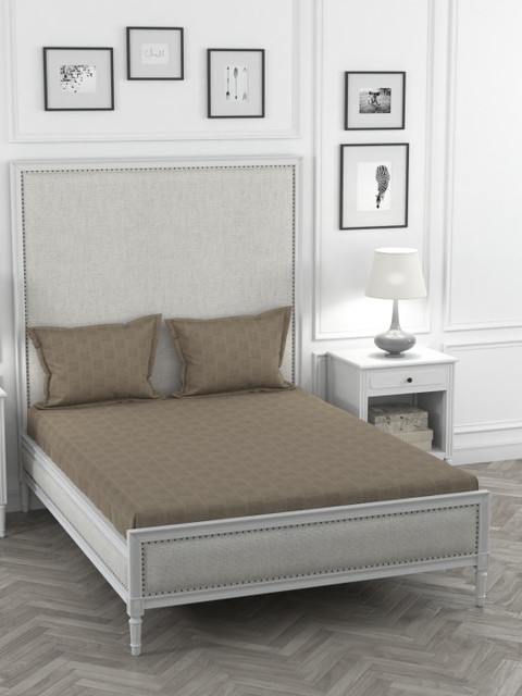 Portico New York Brown Geometric 350 TC Cotton 1 Extra Large Bedsheet with 2 Pillow Covers
Portico New York Brown Geometric 350 TC Cotton 1 Extra Large Bedsheet with 2 Pillow Covers