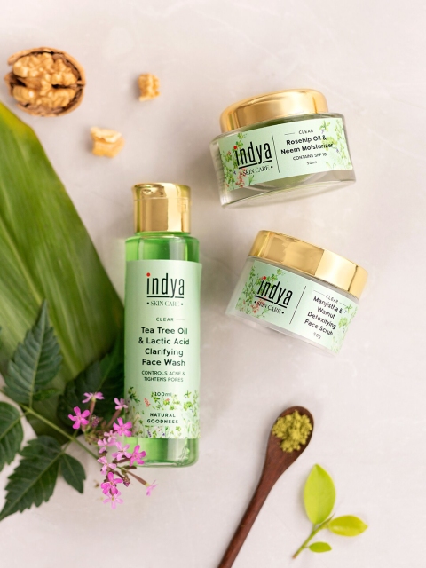 INDYA Face Wash 100ml with Face Scrub 50g & Moisturizer 50ml Acne Defence Kit, Multi
INDYA Face Wash 100ml with Face Scrub 50g & Moisturizer 50ml Acne Defence Kit, Multi