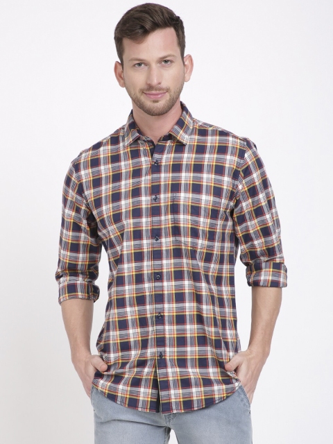 IVOC Men Navy Blue & Off-White Slim Fit Checked Casual Shirt