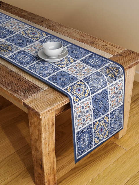 KLOTTHE Set Of 2 Blue & White Woven Design Table Runners
