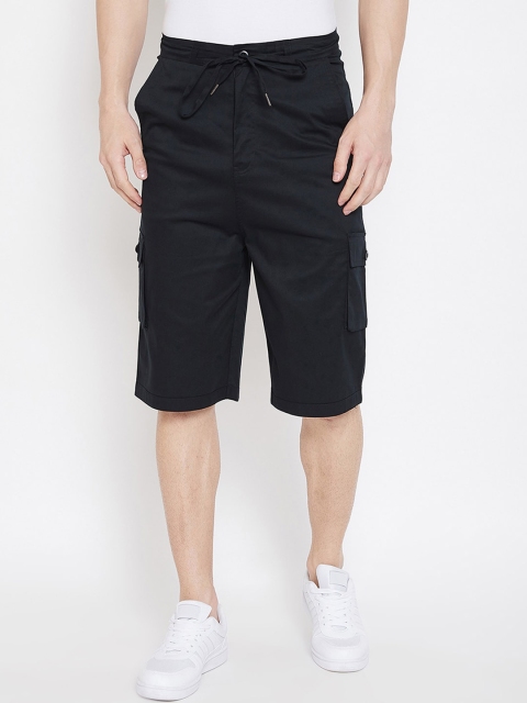 Hypernation Men Black Solid Regular Fit Cotton Cargo Shorts