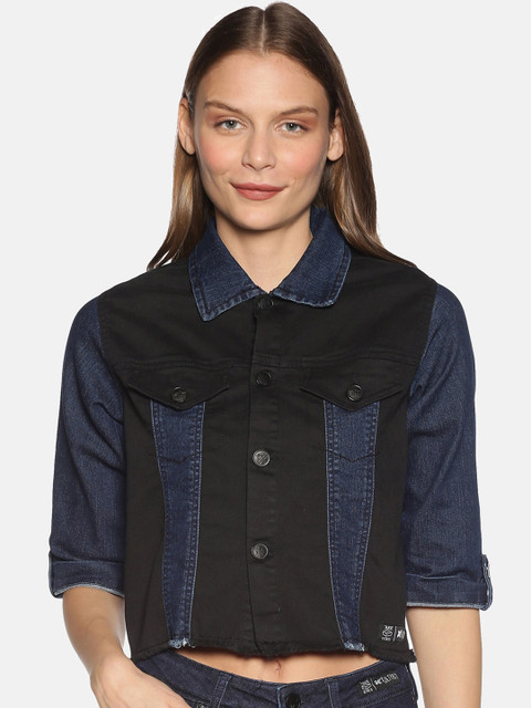 KULTPRIT Women Blue Colourblocked Denim Jacket
KULTPRIT Women Blue Colourblocked Denim Jacket