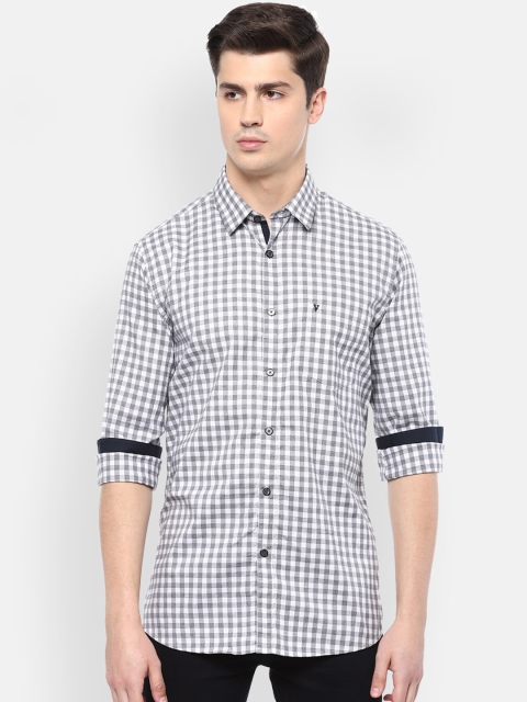 Van Heusen Sport Men Grey & Off-White Slim Fit Checked Casual Shirt