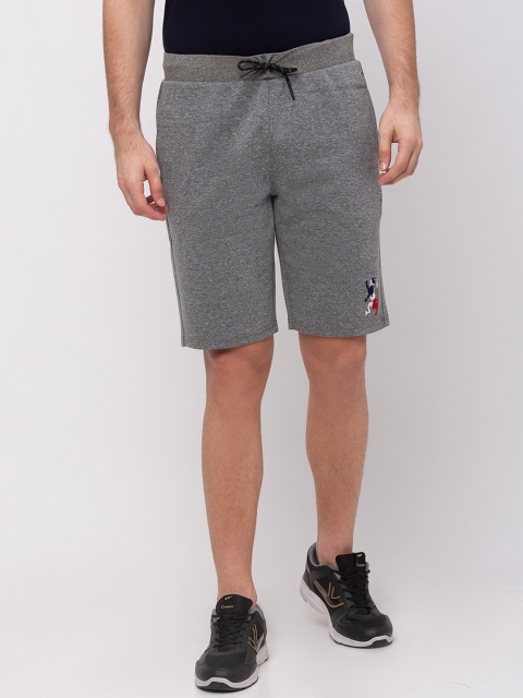 GIORDANO Men Grey Melange Solid Slim Fit Sports Shorts