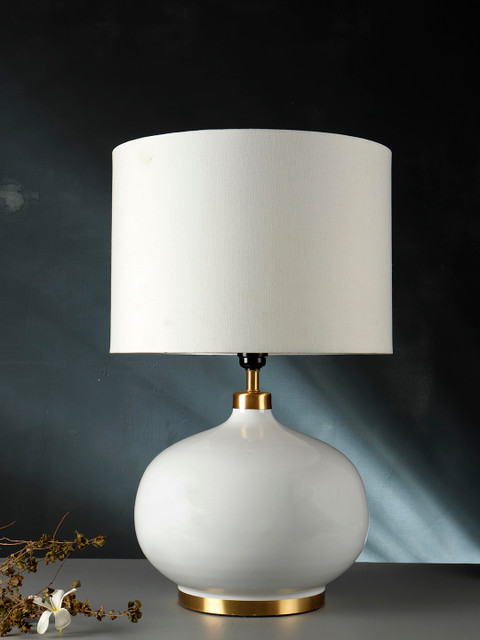 Grated Ginger White Solid Contemporary Bedside Lamp with Shade
Grated Ginger White Solid Contemporary Bedside Lamp with Shade